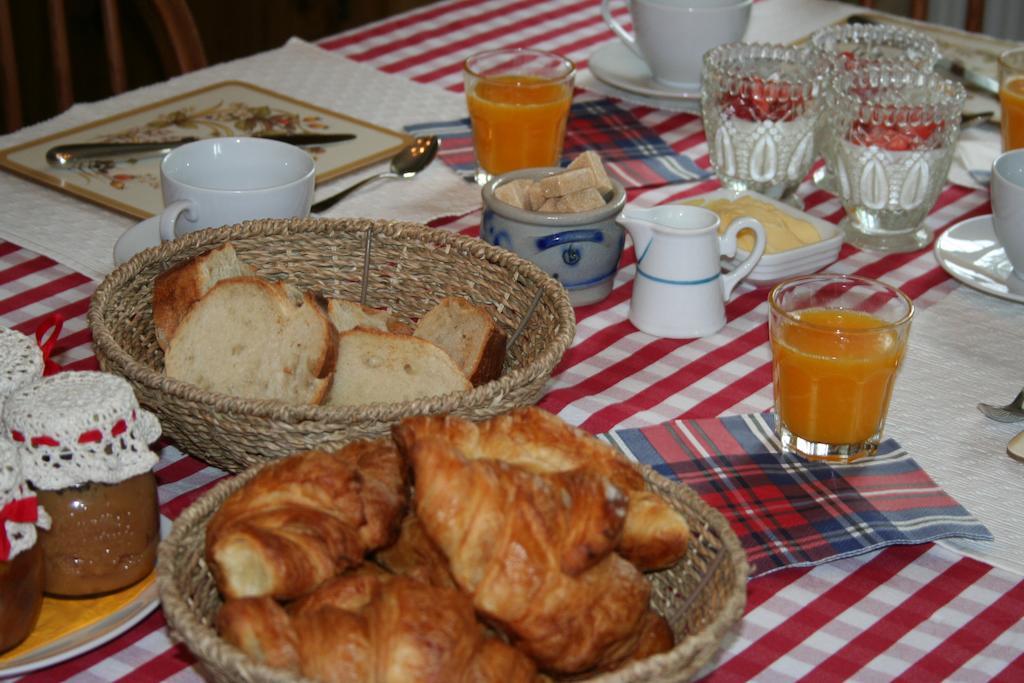 La Double Porte Bed and Breakfast Castéra-Verduzan Exteriör bild
